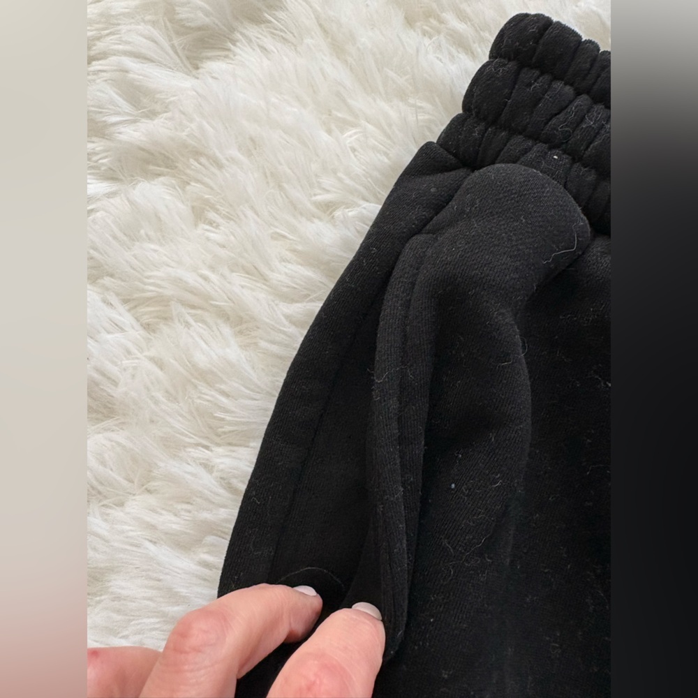Comfrt Black Sweatpants - Picture 3 of 5